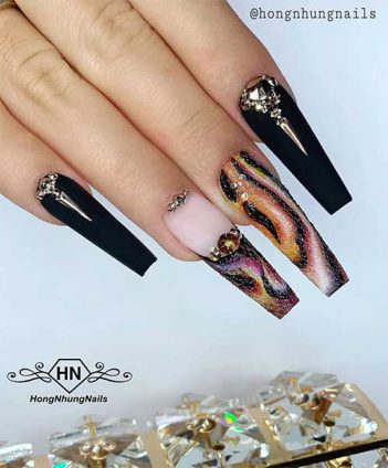 19 Best Black Coffin Nails with Design Ideas | Cute Manicure