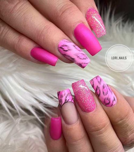 Gorgeous Pink Leopard Print Nails 442x500 