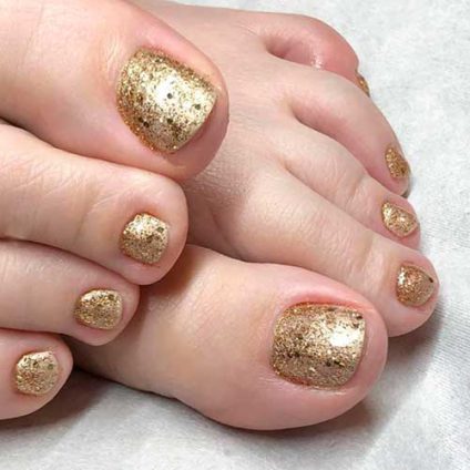 The Cutest Christmas Toenails Designs | Cute Manicure