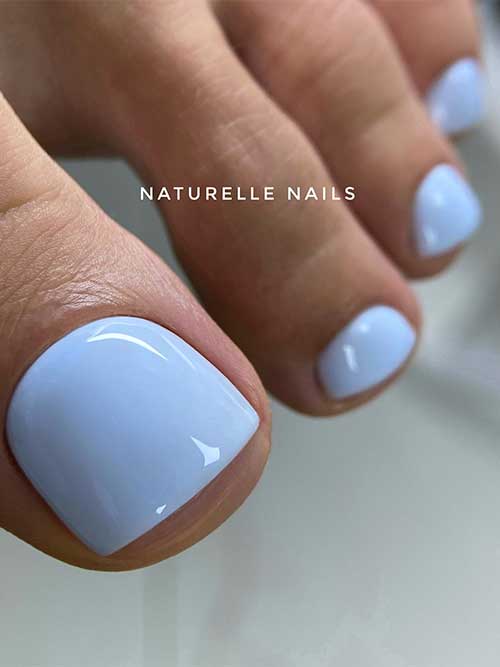 Simple sky blue toe nails